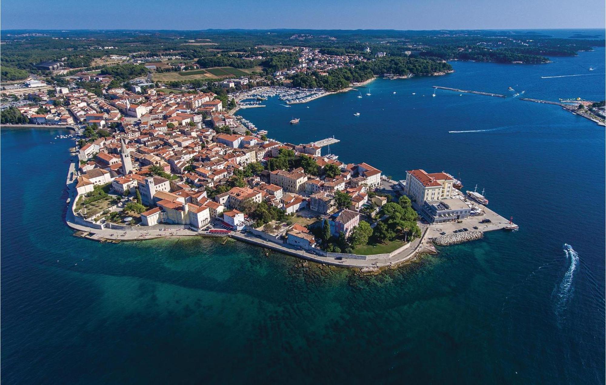 Gorgeous Apartment In Porec With Kitchen ภายนอก รูปภาพ