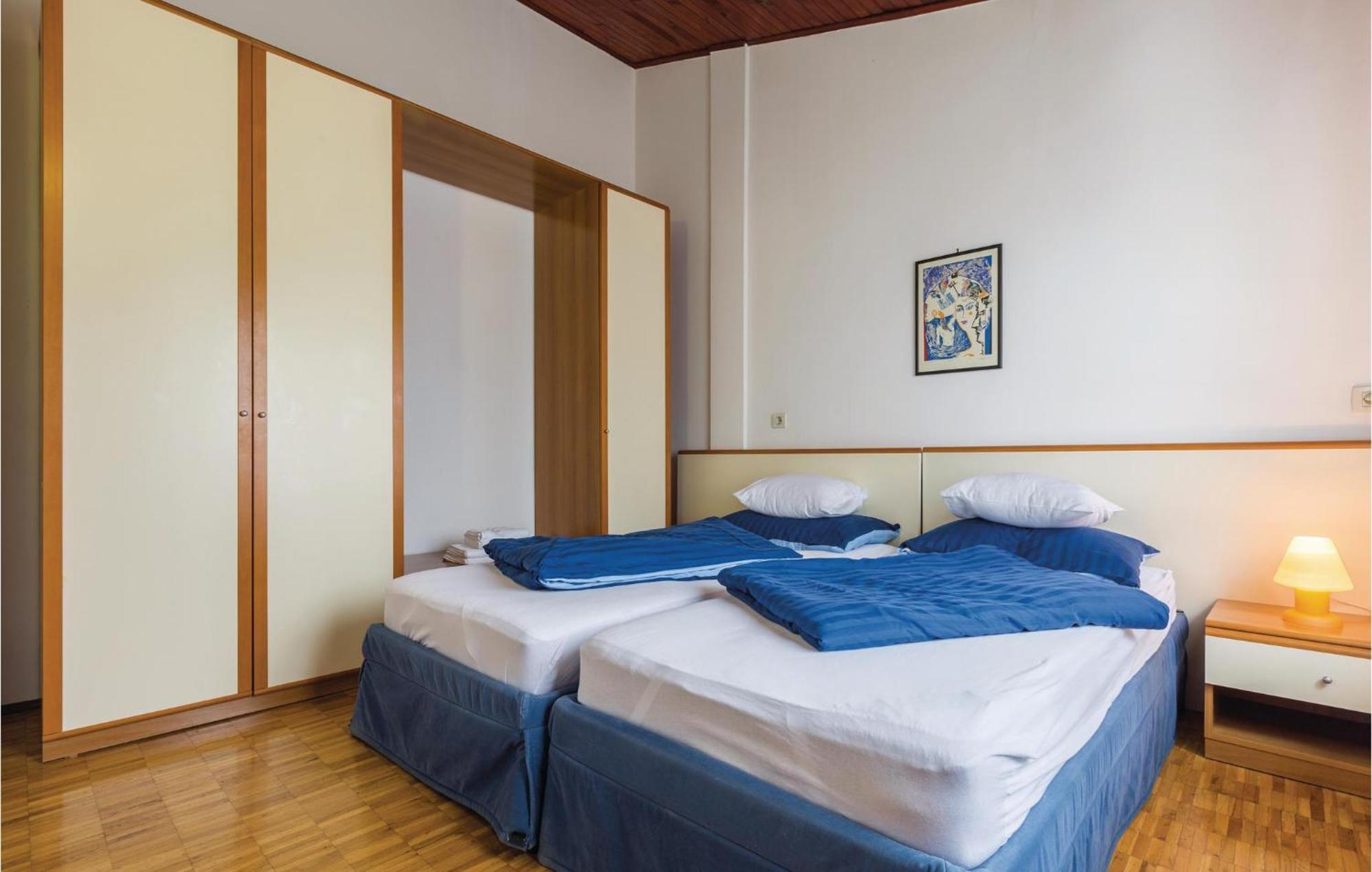 Gorgeous Apartment In Porec With Kitchen ภายนอก รูปภาพ